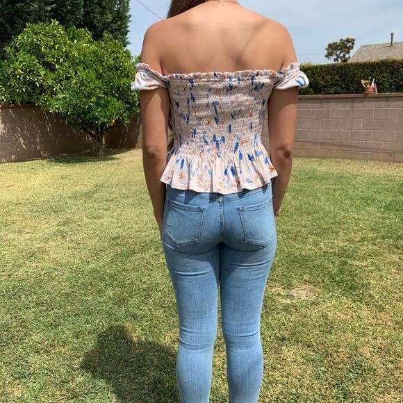 BCBGeneration Cream Floral off the shoulders top Size Medium - Picture 5 of 11